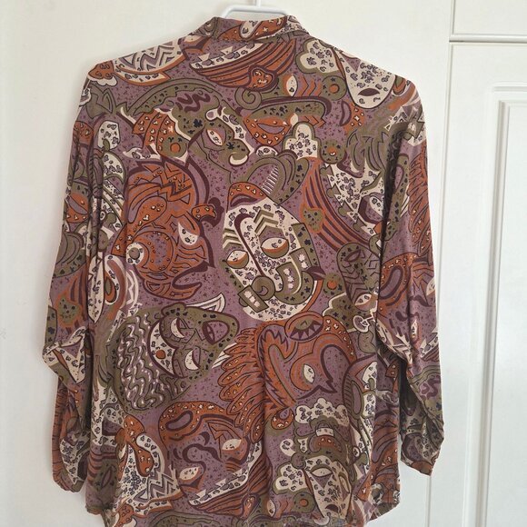 Vintage Abstract Print Button-Up Blouse - Picture 5 of 9